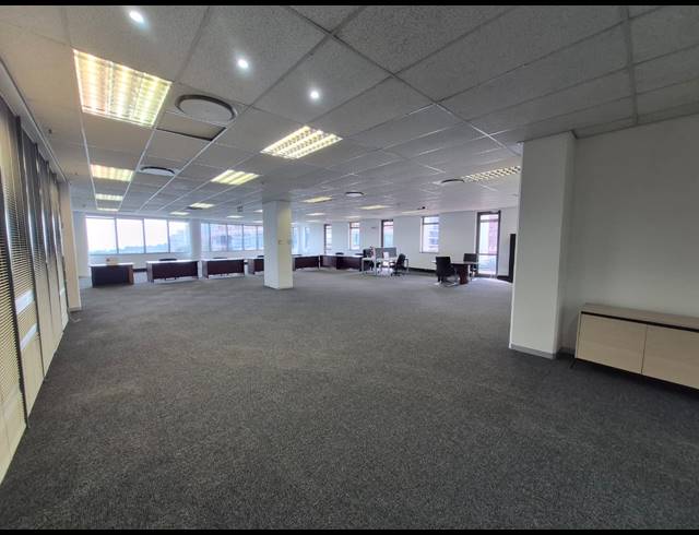 380M² OFFICE TO LET IN SANDTON CENTRAL